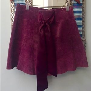 Bebe 100% suede skirt with silk sash